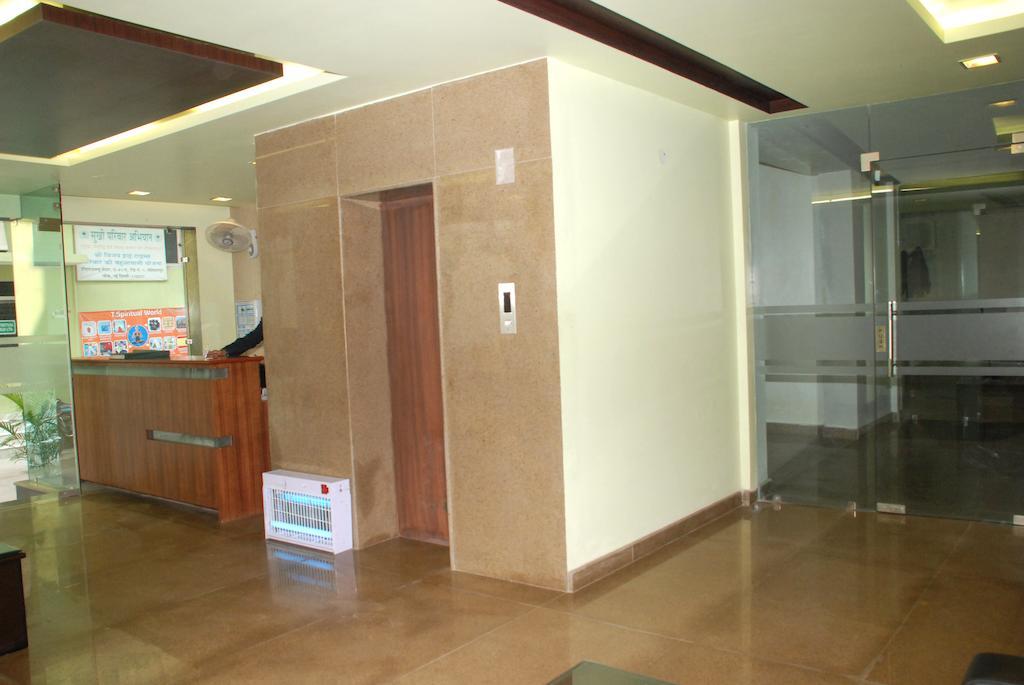 Airport Hotel Daya Capitol นิวเดลี ภายนอก รูปภาพ