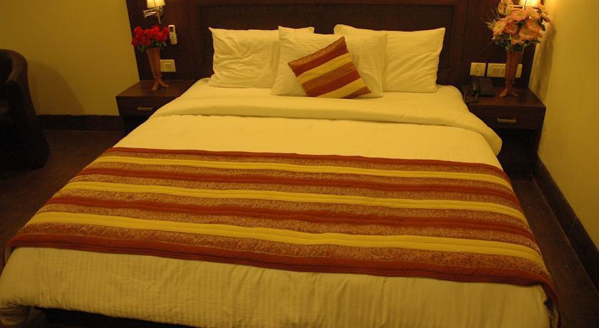 Airport Hotel Daya Capitol นิวเดลี ภายนอก รูปภาพ