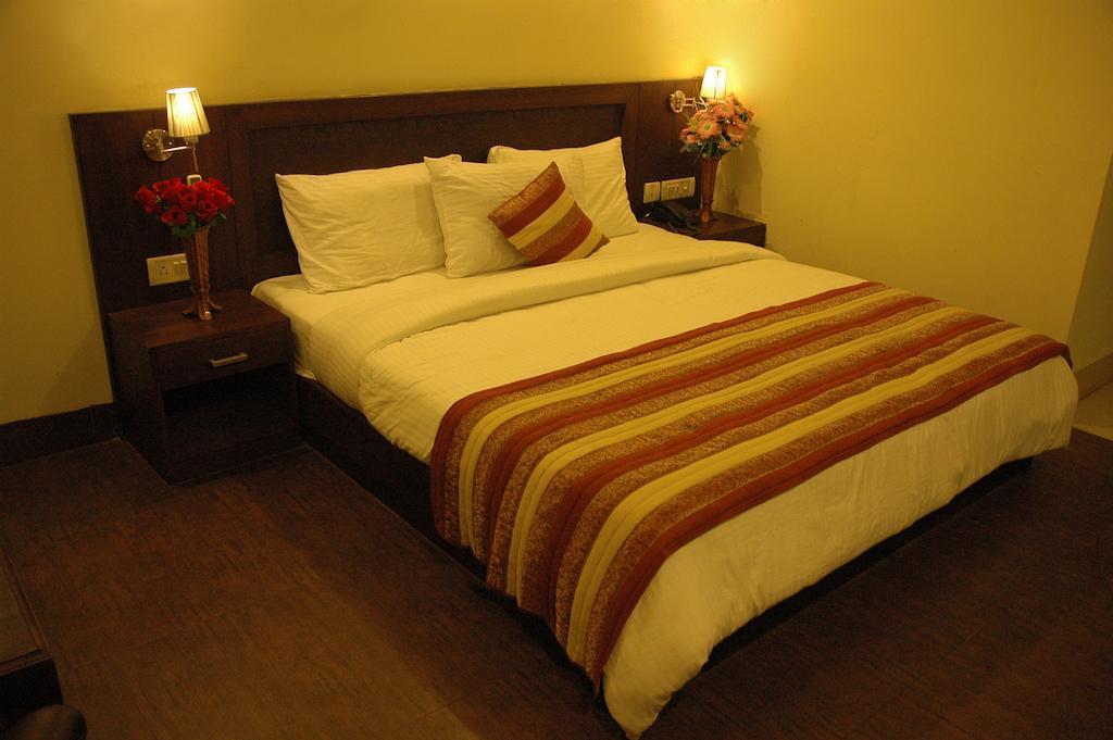 Airport Hotel Daya Capitol นิวเดลี ภายนอก รูปภาพ