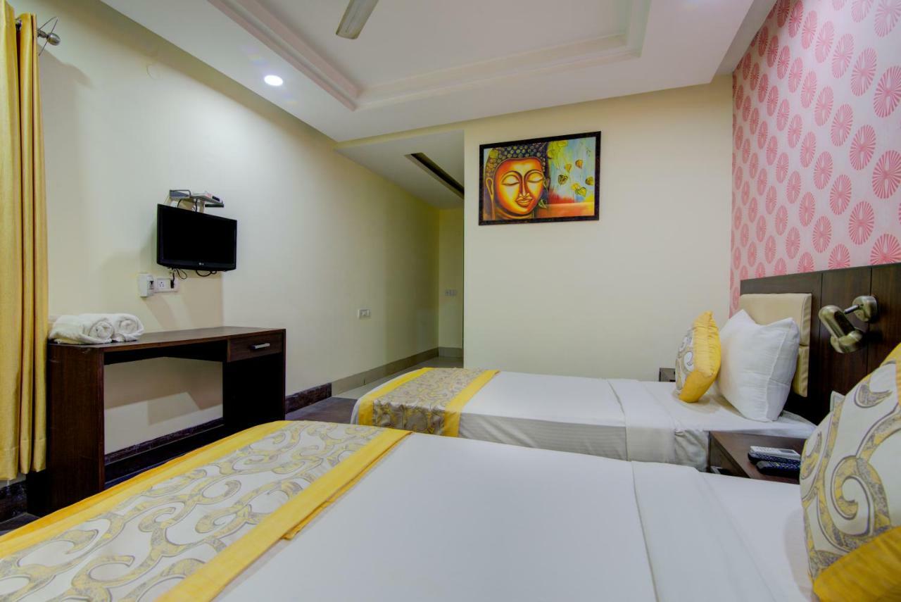 Airport Hotel Daya Capitol นิวเดลี ภายนอก รูปภาพ
