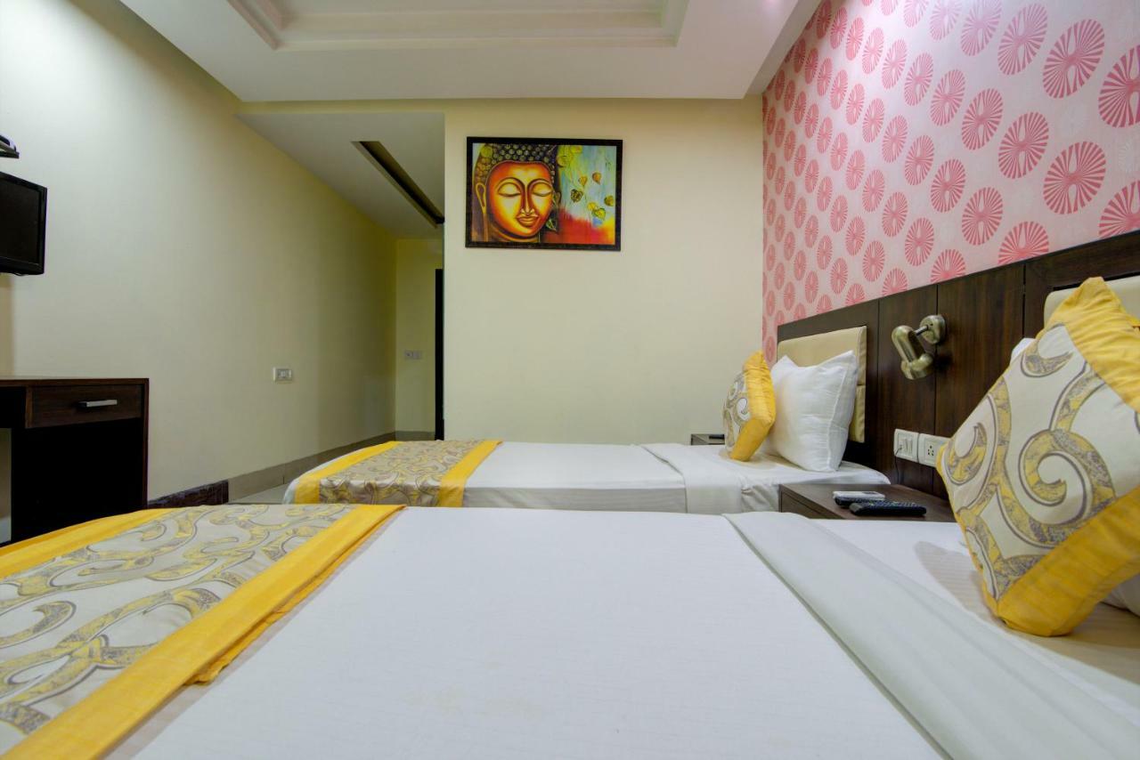 Airport Hotel Daya Capitol นิวเดลี ภายนอก รูปภาพ