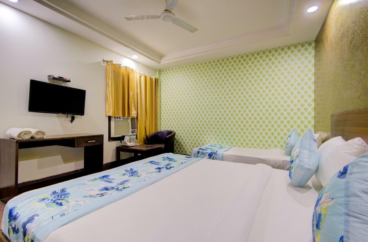 Airport Hotel Daya Capitol นิวเดลี ภายนอก รูปภาพ