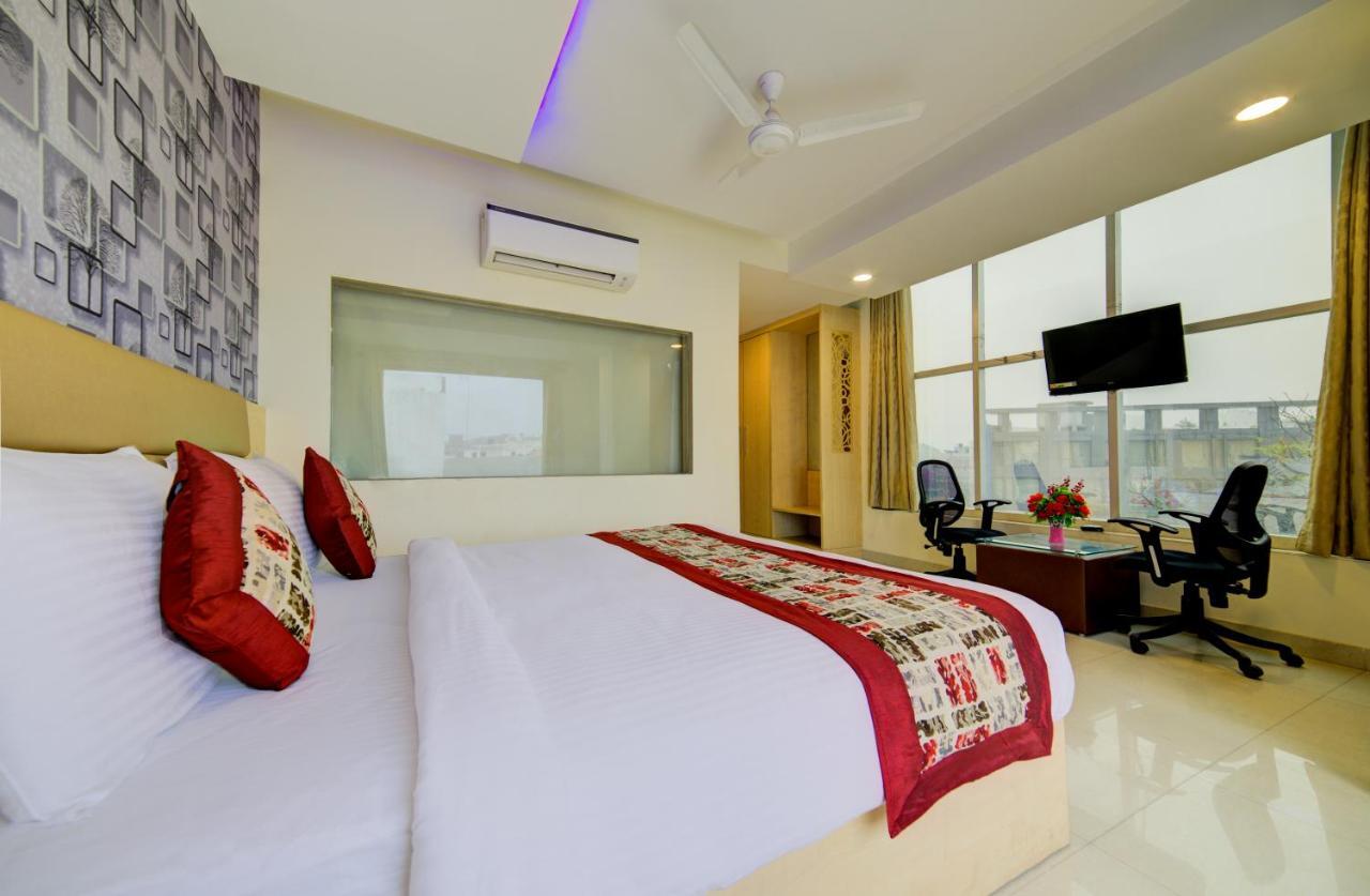 Airport Hotel Daya Capitol นิวเดลี ภายนอก รูปภาพ