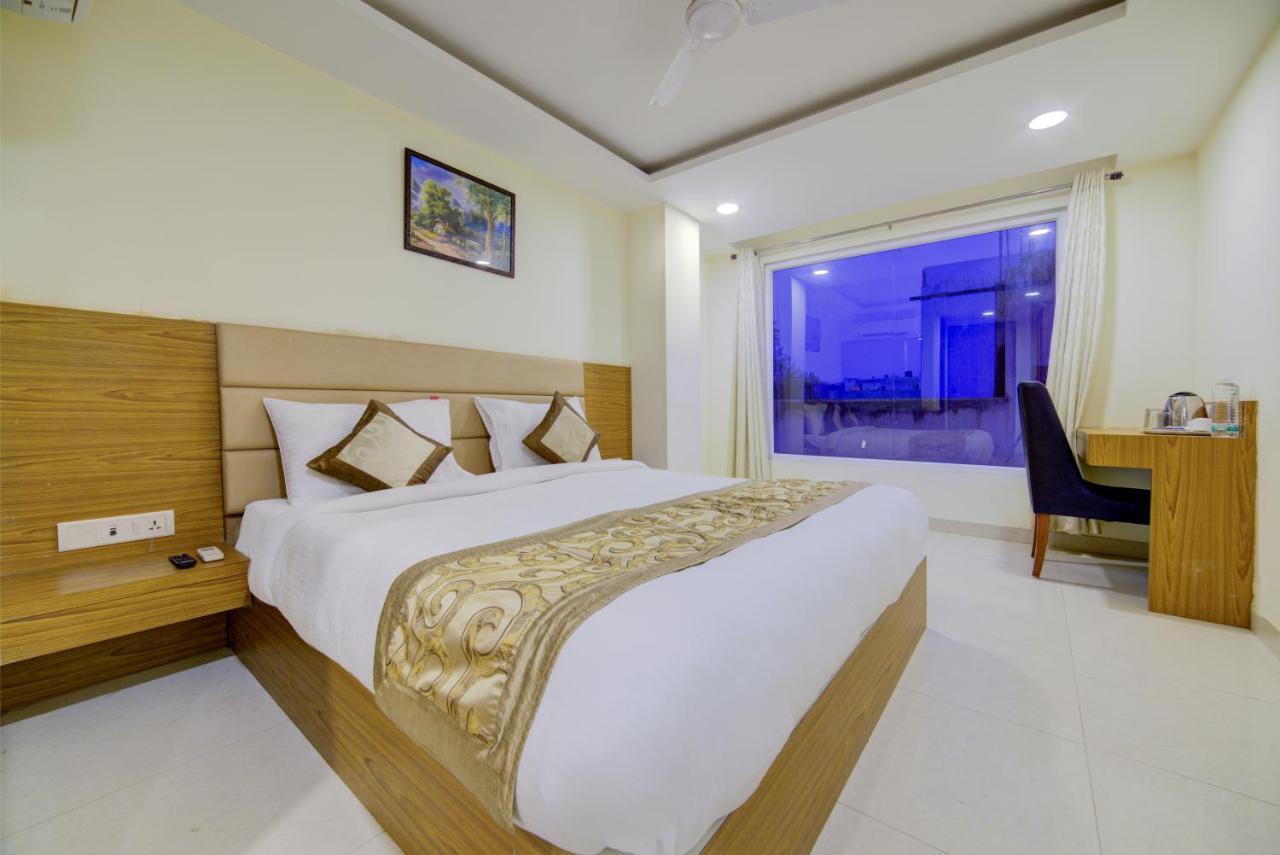 Airport Hotel Daya Capitol นิวเดลี ภายนอก รูปภาพ